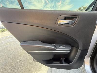 2013 Dodge Charger SE   - Photo 22 - Norwalk, CA 90650-2241