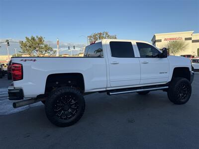 2015 Chevrolet Silverado 2500HD LT   - Photo 12 - Norwalk, CA 90650-2241