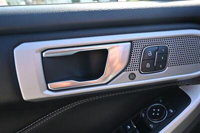 2022 Ford Explorer Hybrid Limited - Photo 18 - Norwalk, CA 90650-2241