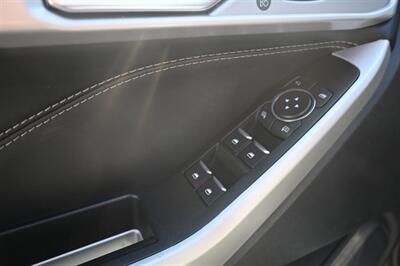 2022 Ford Explorer Hybrid Limited - Photo 19 - Norwalk, CA 90650-2241