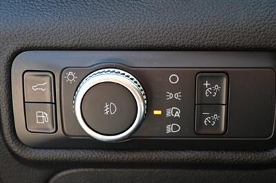 2022 Ford Explorer Hybrid Limited - Photo 32 - Norwalk, CA 90650-2241