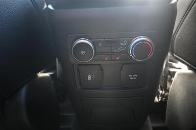 2022 Ford Explorer Hybrid Limited - Photo 46 - Norwalk, CA 90650-2241