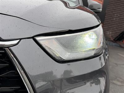 2022 Toyota Highlander XLE   - Photo 5 - Norwalk, CA 90650-2241