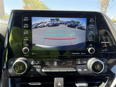 2022 Toyota Highlander XLE - Photo 44 - Norwalk, CA 90650-2241