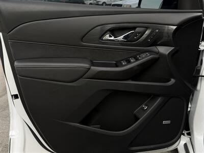 2023 Chevrolet Traverse High Country   - Photo 26 - Norwalk, CA 90650-2241