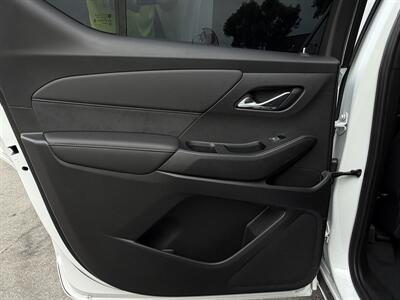2023 Chevrolet Traverse High Country   - Photo 38 - Norwalk, CA 90650-2241