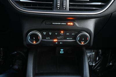 2022 Ford Escape Hybrid SE   - Photo 34 - Norwalk, CA 90650-2241