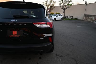2022 Ford Escape Hybrid SE   - Photo 11 - Norwalk, CA 90650-2241