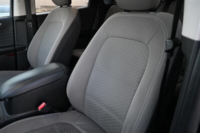 2022 Ford Escape Hybrid SE   - Photo 20 - Norwalk, CA 90650-2241