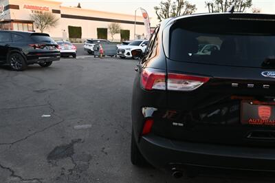 2022 Ford Escape Hybrid SE   - Photo 9 - Norwalk, CA 90650-2241