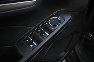 2022 Ford Escape Hybrid SE   - Photo 18 - Norwalk, CA 90650-2241