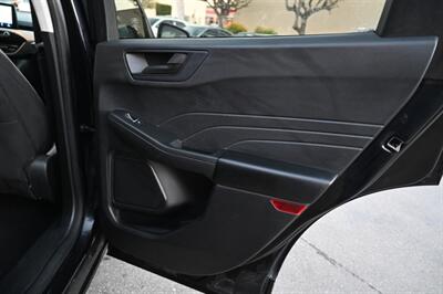 2022 Ford Escape Hybrid SE   - Photo 44 - Norwalk, CA 90650-2241