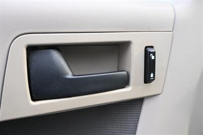 2009 Ford Escape XLT   - Photo 18 - Norwalk, CA 90650-2241