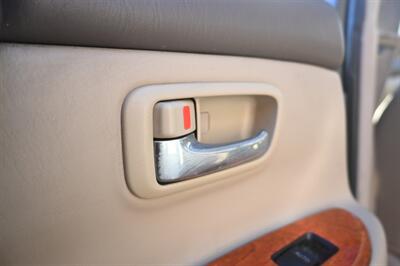 1999 Lexus LX 470   - Photo 41 - Norwalk, CA 90650-2241