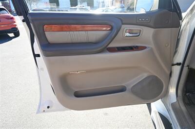 1999 Lexus LX 470   - Photo 17 - Norwalk, CA 90650-2241