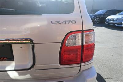 1999 Lexus LX 470   - Photo 11 - Norwalk, CA 90650-2241