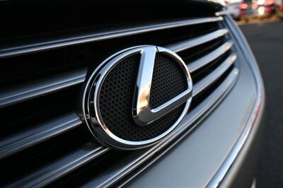 2003 Lexus SC 430   - Photo 52 - Norwalk, CA 90650-2241