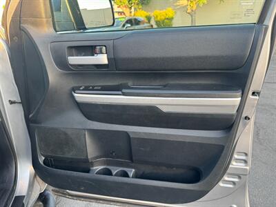 2016 Toyota Tundra SR5   - Photo 40 - Norwalk, CA 90650-2241