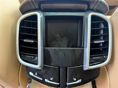 2016 Porsche Cayenne GTS   - Photo 37 - Norwalk, CA 90650-2241
