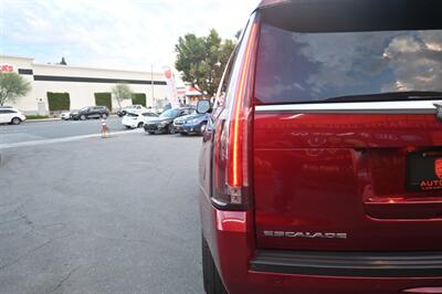 2018 Cadillac Escalade Luxury   - Photo 9 - Norwalk, CA 90650-2241