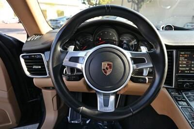 2016 Porsche Panamera Edition   - Photo 45 - Norwalk, CA 90650-2241