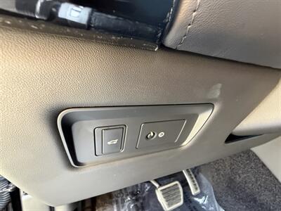 2018 Land Rover Range Rover SVAutobiography Dynamic - Photo 23 - Norwalk, CA 90650-2241
