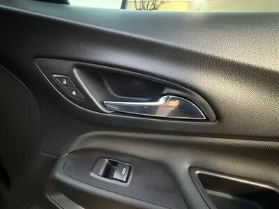 2022 Chevrolet Equinox RS - Photo 42 - Norwalk, CA 90650-2241