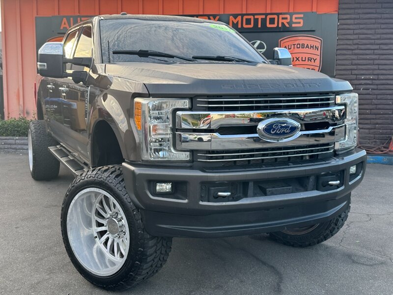 2017 Ford F-250 Super Duty Lariat  