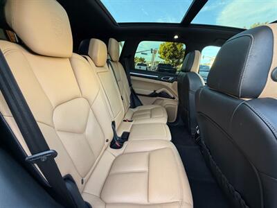 2018 Porsche Cayenne Platinum Edition   - Photo 35 - Norwalk, CA 90650-2241