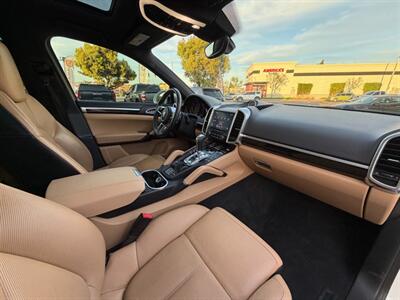 2018 Porsche Cayenne Platinum Edition   - Photo 40 - Norwalk, CA 90650-2241