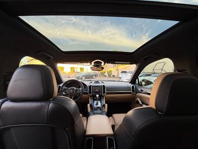 2018 Porsche Cayenne Platinum Edition   - Photo 33 - Norwalk, CA 90650-2241