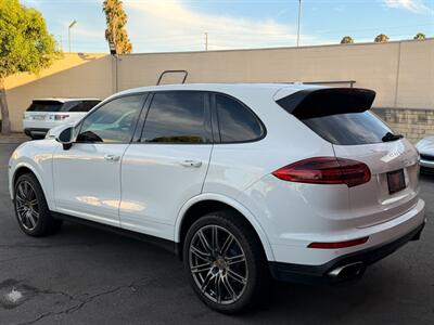 2018 Porsche Cayenne Platinum Edition   - Photo 12 - Norwalk, CA 90650-2241