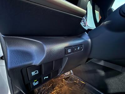 2020 Lexus IS 350   - Photo 24 - Norwalk, CA 90650-2241