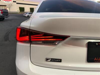 2020 Lexus IS 350   - Photo 10 - Norwalk, CA 90650-2241