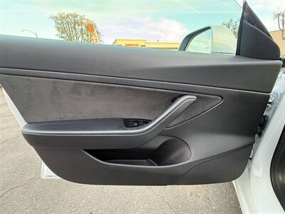 2020 Tesla Model 3 Standard Range Plus   - Photo 12 - Norwalk, CA 90650-2241