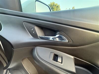 2017 Chevrolet Volt LT - Photo 42 - Norwalk, CA 90650-2241