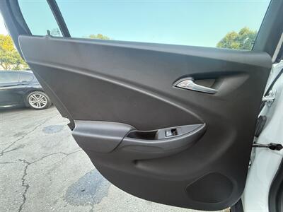 2017 Chevrolet Volt LT - Photo 31 - Norwalk, CA 90650-2241