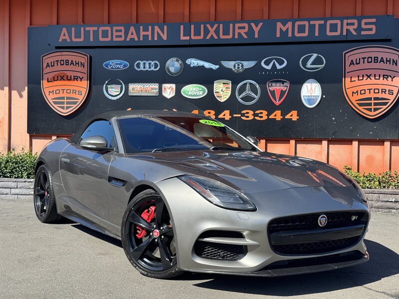 2018 Jaguar F-TYPE R  