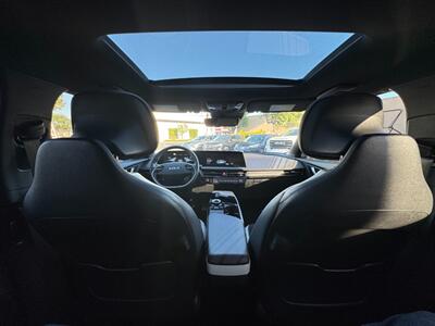 2022 Kia EV6 GT-Line   - Photo 33 - Norwalk, CA 90650-2241