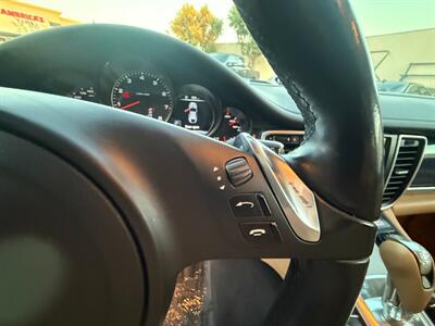 2016 Porsche Panamera 4 Edition - Photo 22 - Norwalk, CA 90650-2241