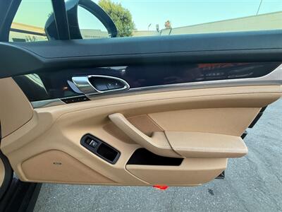 2016 Porsche Panamera 4 Edition - Photo 33 - Norwalk, CA 90650-2241