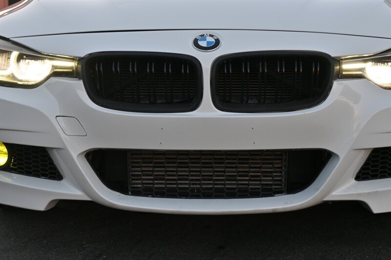 2018 Bmw 320i Sedan photo 4