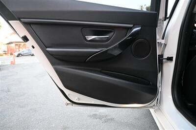 2018 BMW 3 Series 320i   - Photo 35 - Norwalk, CA 90650-2241