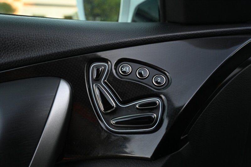 2014 Hyundai Azera Limited photo 20