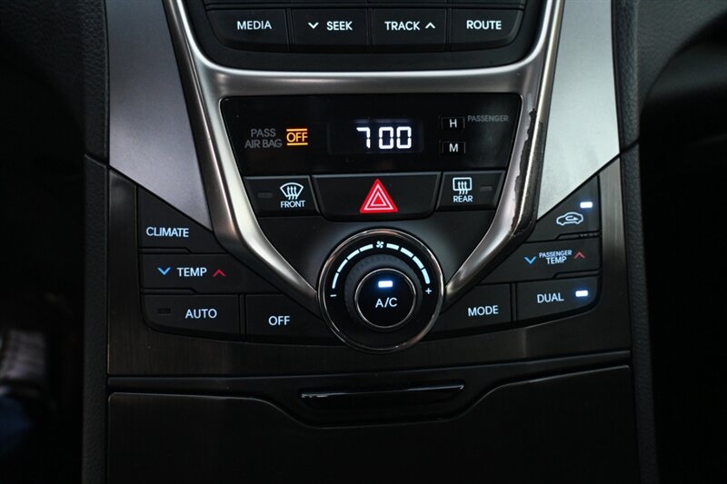 2014 Hyundai Azera Limited photo 41