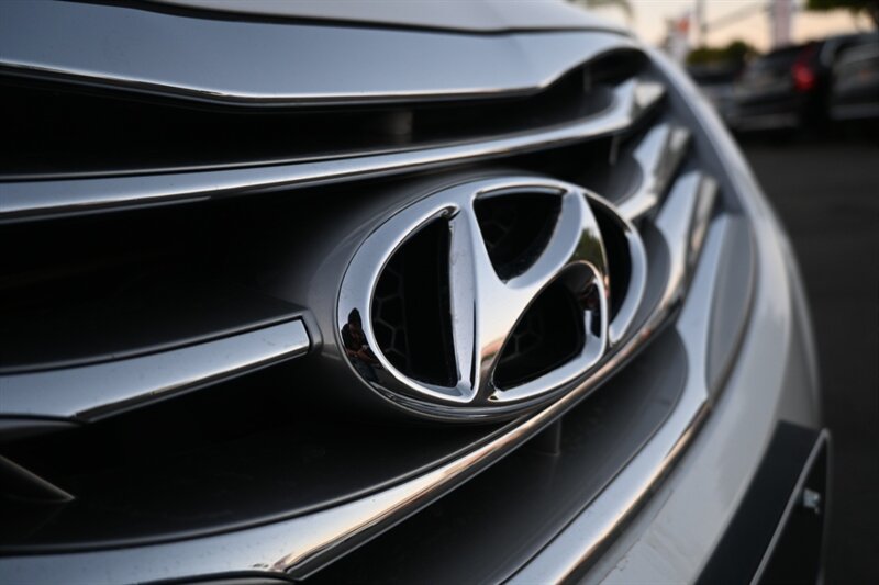 2014 Hyundai Azera Limited photo 69
