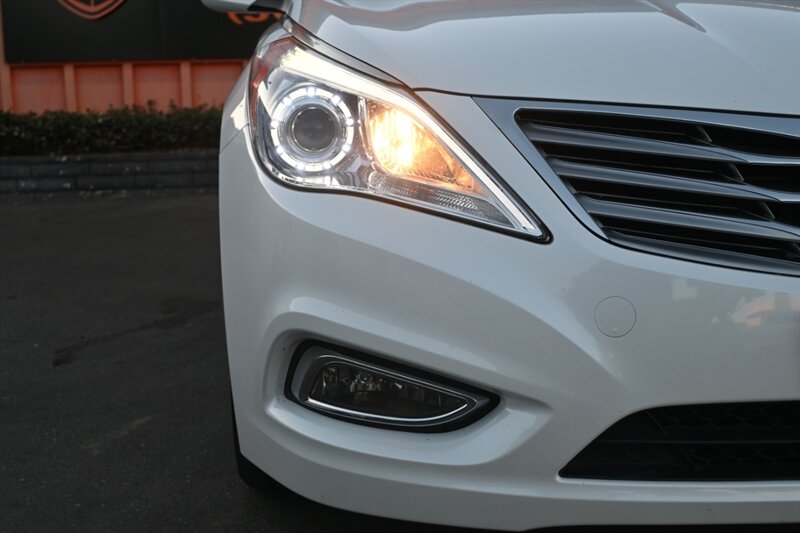 2014 Hyundai Azera Limited photo 3