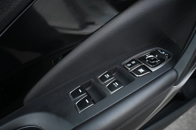 2014 Hyundai Azera Limited photo 21