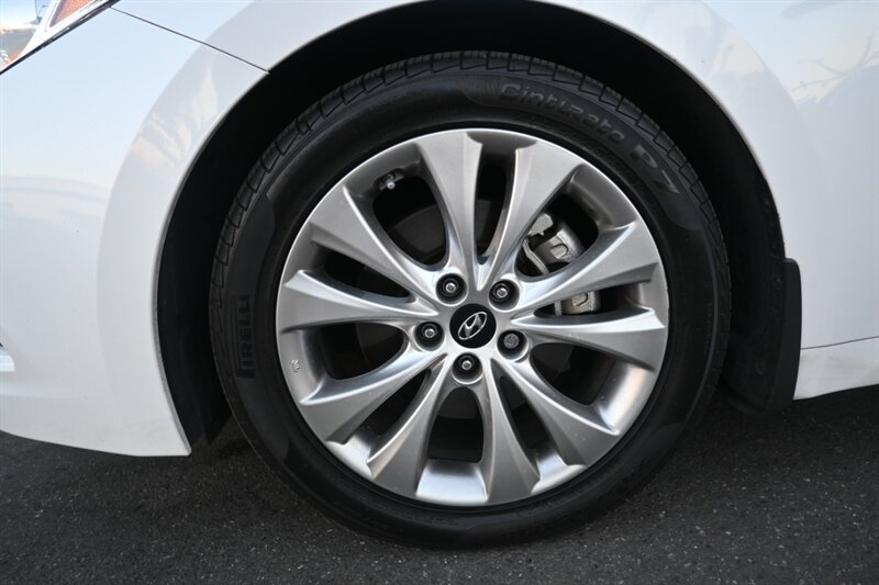 2014 Hyundai Azera Limited photo 16