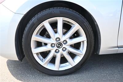 2017 Mazda Mazda3 Touring   - Photo 15 - Norwalk, CA 90650-2241